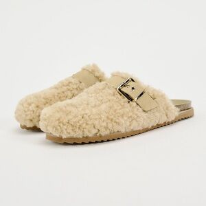 Zara fleece clogs size 40/9